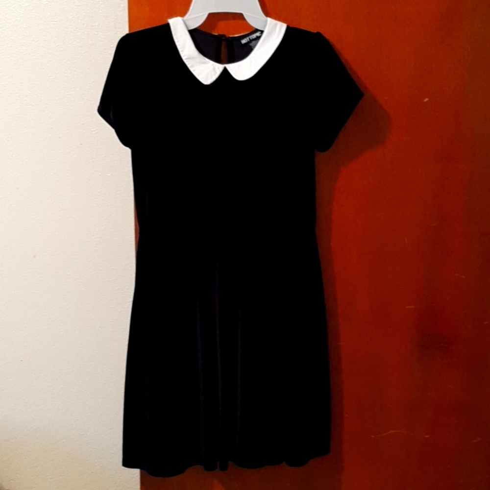 Hot Topic Black Velvet Dress